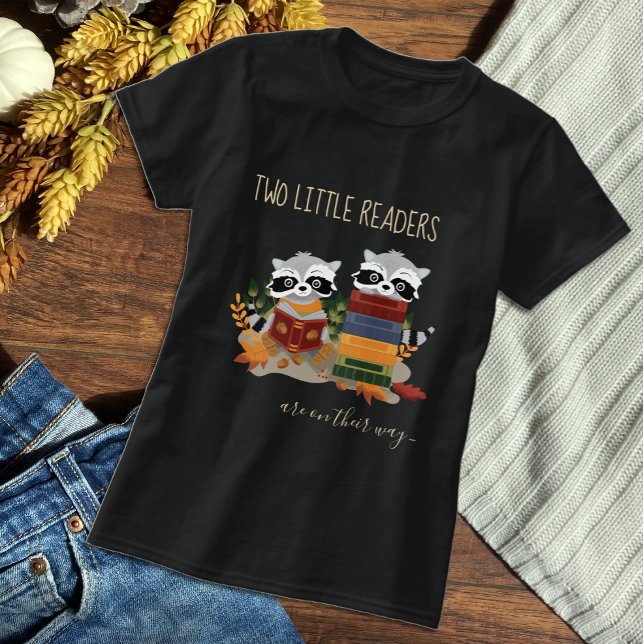 Mommy-to-Be Twin Raccoons Readers T - Shirt (Von Creator hochgeladen)