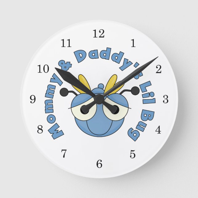 Mommy und Daddy's Lil Bug Runde Wanduhr (Vorderseite)