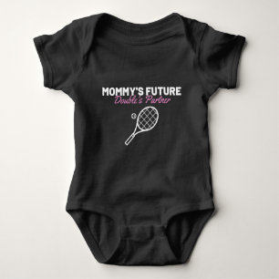 Mommy's Future Doubles Partner Tennis Quote Sprich Baby Strampler