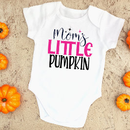 Mom's Little Pumpkin Baby Strampler