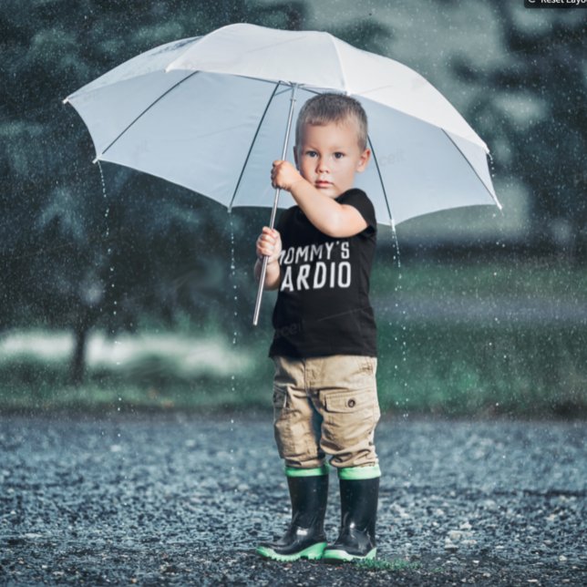 Mom's Mommy's Cardio Funny Toddler Kids Shirt Top (Von Creator hochgeladen)