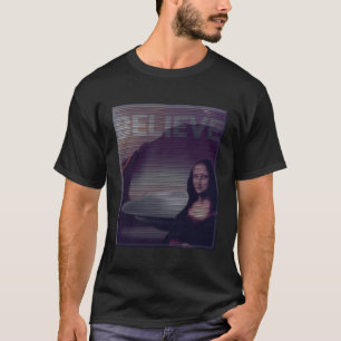 Mona Lisa vor dem UFO T-Shirt