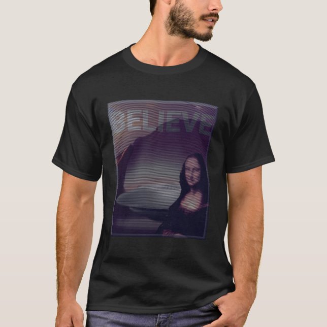 Mona Lisa vor dem UFO T-Shirt (Vorderseite)