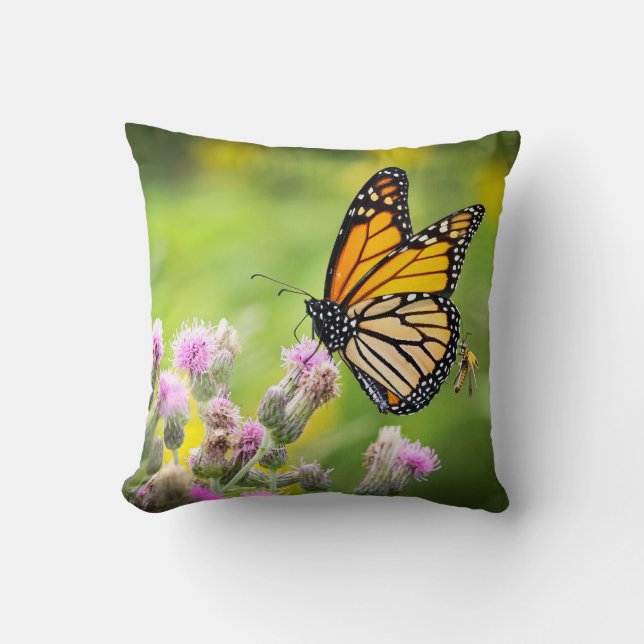 Monarch auf Distel Kissen (Vorderseite)