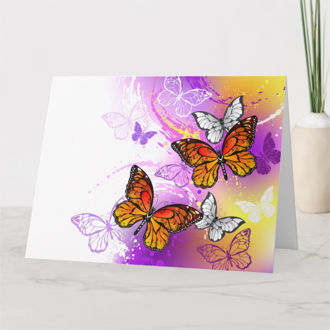 Monarch Butterflies on Purple Background Dankeskarte (Vorderseite)