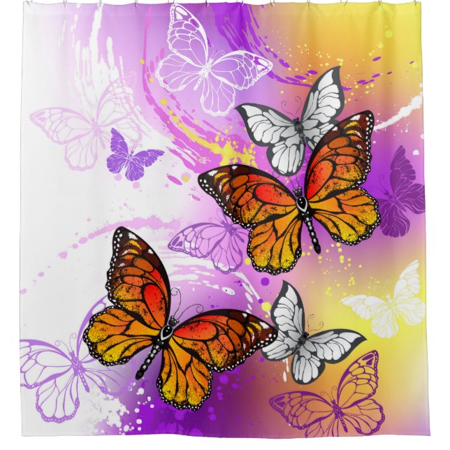 Monarch Butterflies on Purple Background Duschvorhang (Vorderseite)