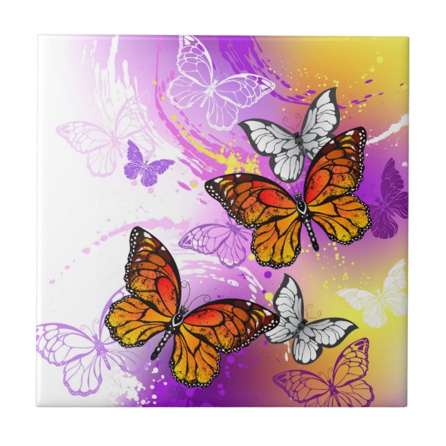 Monarch Butterflies on Purple Background Fliese (Vorderseite)