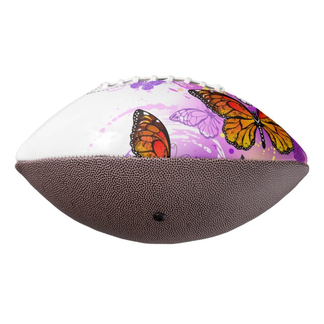 Monarch Butterflies on Purple Background Football (Gedreht 270)