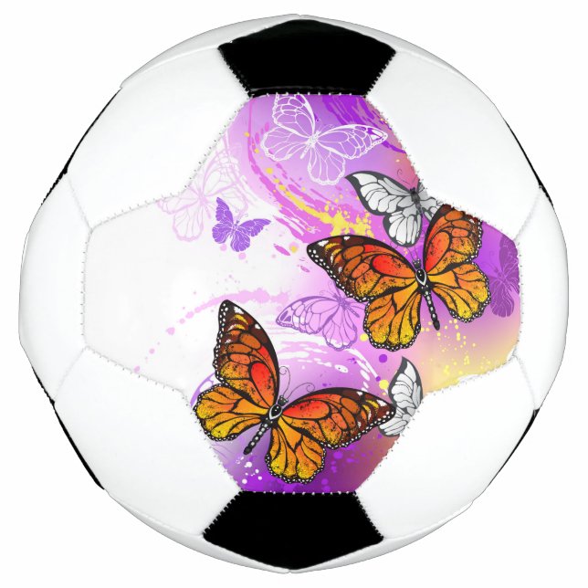 Monarch Butterflies on Purple Background Fußball (Vorderseite)