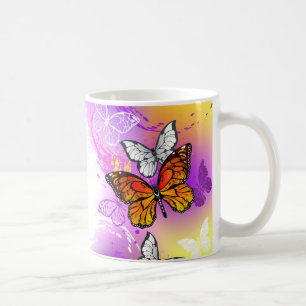 Monarch Butterflies on Purple Background Kaffeetasse