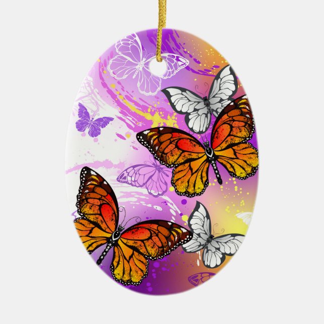 Monarch Butterflies on Purple Background Keramik Ornament (Vorne)