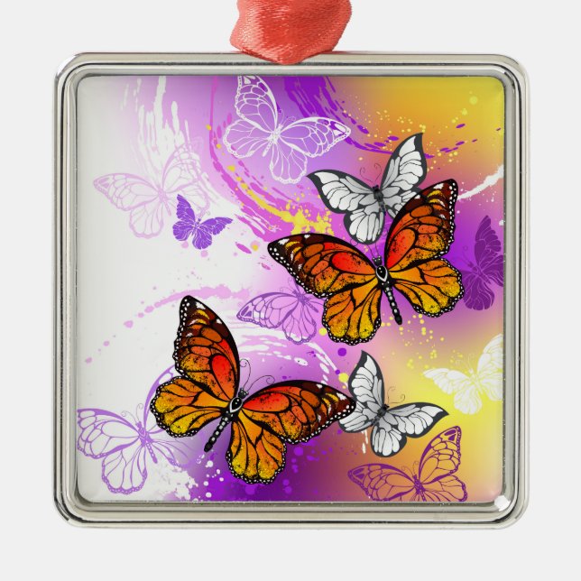 Monarch Butterflies on Purple Background Ornament Aus Metall (Vorne)