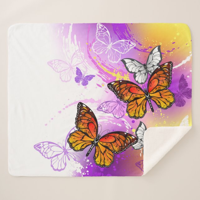 Monarch Butterflies on Purple Background Sherpadecke (Vorderseite (Horizontal))