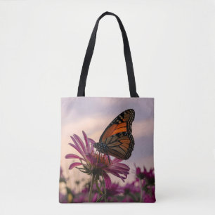 Monarch Butterfly auf Blume