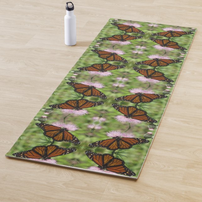 Monarch Butterfly on Pink Thistle - Bild auf 2 Sei Yogamatte (Beispiel)