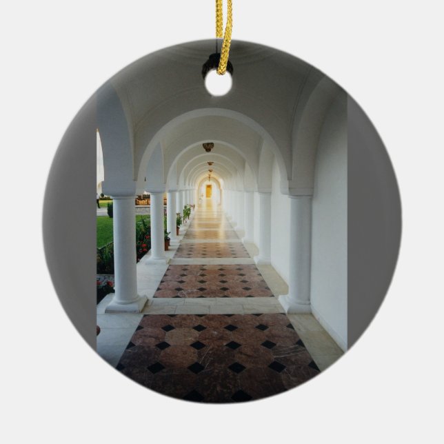 Monastische Ruhe Keramik Ornament (Vorne)