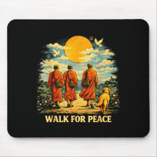 Mönche gehen für den Frieden Hund Sonnenuntergang Mousepad