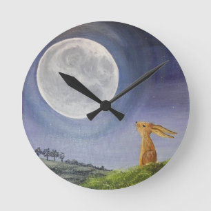 Mond, der Hase-Uhr anstarrt Runde Wanduhr