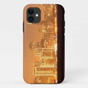 Mond, der über San Francisco an dunstigem Dezembe iPhone 11 Hülle