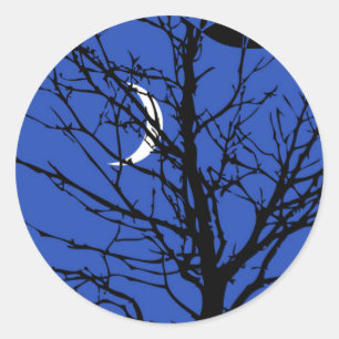 Mond mit Baum, Kobalt Blau, Schwarz und Weiß Runder Aufkleber
