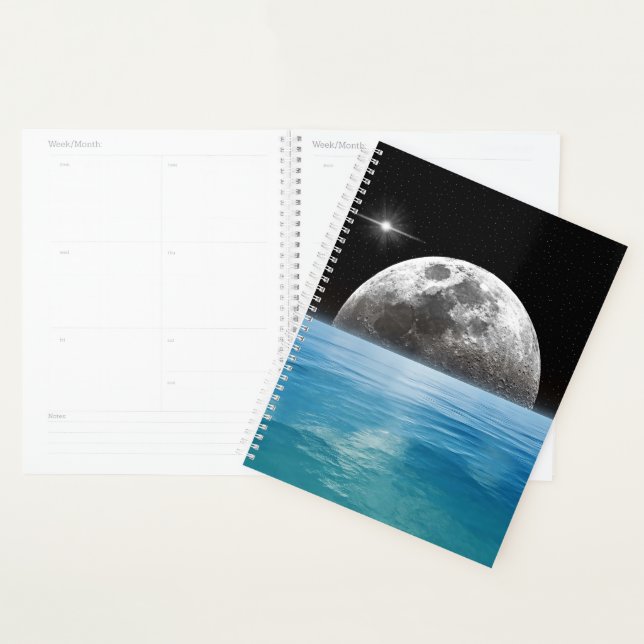 Mond über dem Ozean Planer (Anzeige)