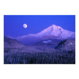 Mondaufgang über dem Mt Hood im Winter, Oregon Fotodruck