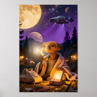 Mondbeschienenes Alien ruft von den Hügeln Poster