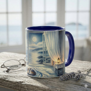 Mondbeschienenes Küsten-Schlafzimmer mit schlafend Tasse