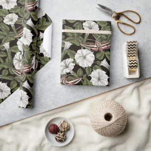 Mondblumen und Sphinxmotten Geschenkpapier