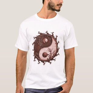 Mondlicht Balance – Yin Yang des ewigen Lichts. T-Shirt