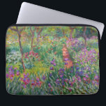 Monet "The Iris Garden at Giverny" Laptopschutzhülle<br><div class="desc">Monet war ein Gründer der französischen Impressionistischen Malerei, von der "Der Iris-Garten bei Giverny" (zwischen 1899 und 1900 gemalt) ein schönes Beispiel ist. Es ist eine Feier von Farbe, Licht und Bewegung. Als Monet das Giverny-Anwesen kaufte, gestaltete er den bereits auf seinem Grundstück bepflanzten Blumengarten neu. Seine Vorliebe für blaue...</div>