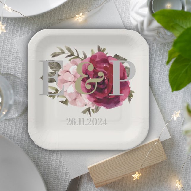 Mongram Burgundy Blush Floral Wedding Party Pappteller (Monogram Burgundy Blush Floral Wedding Party Paper Plates)