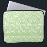 Mongram für Girl Lime Green Tropical Blume Laptopschutzhülle<br><div class="desc">Girly Lime Green Tropical Blume Monogram Laptop Sleeve. Einfach mit Text,  Schriftart und Farben anpassen. Erstellt von Zazzle pro Designer BK Thompson exklusiv für Cedar und String; bitte kontaktieren Sie uns,  wenn Sie Hilfe beim Design benötigen.</div>