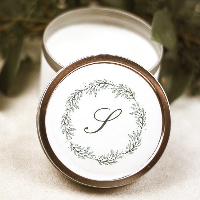 Mongram Olive Green Wreath Classic Script Wedding Runder Aufkleber (Von Creator hochgeladen)