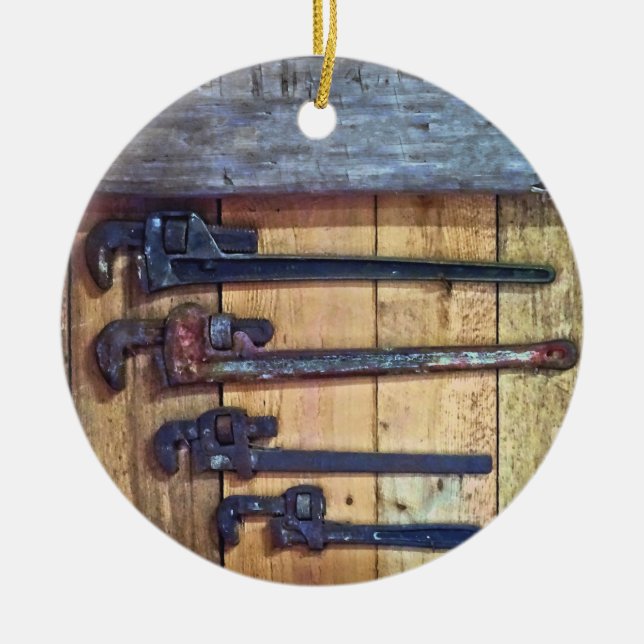 Monkey Wrenches Keramik Ornament (Vorne)
