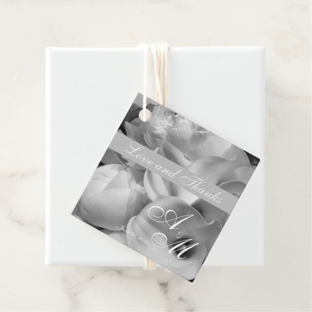 Monochromatische Fotografie White Callas & Peonies Geschenkanhänger (Beispiel)