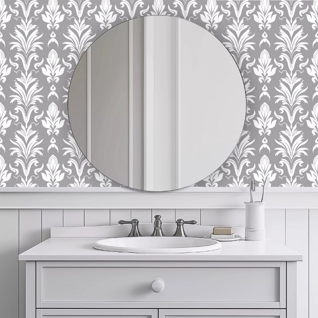 Monochromatisches Grau Fauna Tapete (Monochromatic Gray Fauna Wallpaper in a white bathroom.)