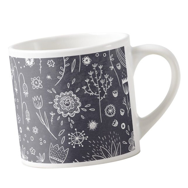 Monochrome Blumen-Linie Espressotasse (Floral line art chalkboard drawing espresso mug)