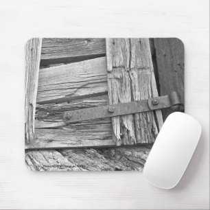 Monochrome Röntgenaufnahme des rustikalen Gates Mousepad