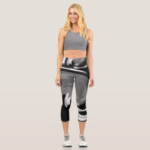 Monochrome Swirl Capri-Leggings