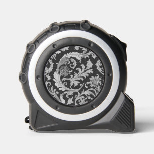 Monochromes Fleur Antique-Muster Maßband