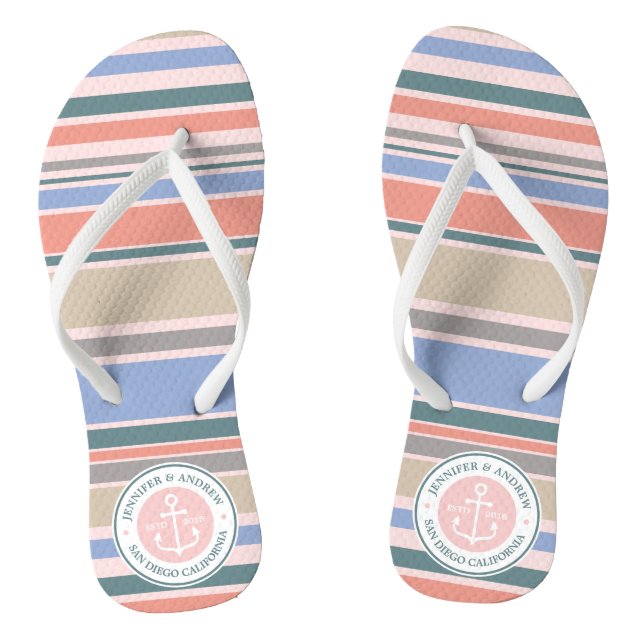 Monogram Anchor Trendy Stripes Pink Nautical Beach Flip Flops (Fußbett)