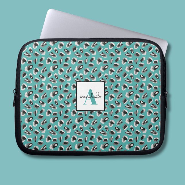 Monogram Aqua Leopard Animal Print Personalisiert Laptopschutzhülle (Turquoise animal print personalied laptop sleeve)