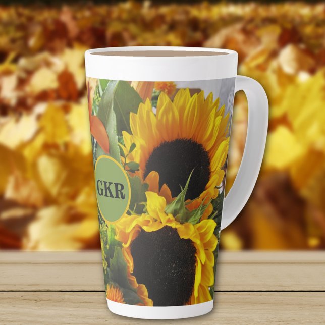 Monogram Autumn Sunflowers Foto Print 17oz Milchtasse (Von Creator hochgeladen)