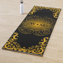 Monogram Black and Gold mit dekorativen Elementen