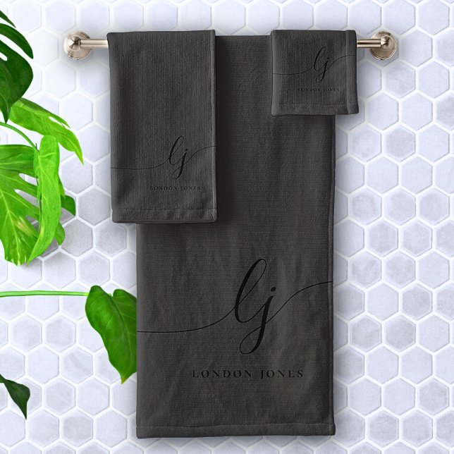 Monogram Black Calligraphy Elegant Minimaler Chic Badhandtuch Set (Von Creator hochgeladen)