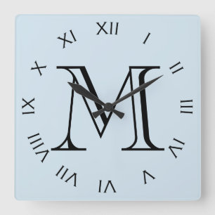 Monogram Black Roman Numbers On Pale Blue wccn Quadratische Wanduhr