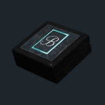 Monogram Black Stone Abstrakt Grunge Textur Geschenkbox<br><div class="desc">Eine cool aussehende,  schwarze Marmorsteinstruktur. Schnitte,  Scrapie,  Narben und zufällige Zeichen verleihen ihm Tiefe und Persönlichkeit. Personalisieren Sie mit Ihrem Initial / Monogramm in einem extravagant eleganten weißen Schriftart. Monogramm wird in einem glänzenden neonfarbenen blauen Rahmen platziert.</div>