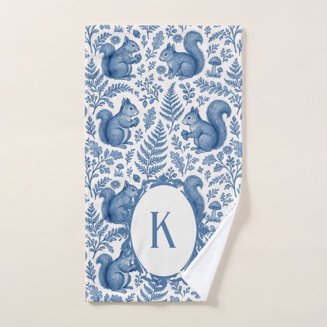 Monogram Blue Chinoiserie Squirrel Woodland Bath Handtuch (Handtuch)