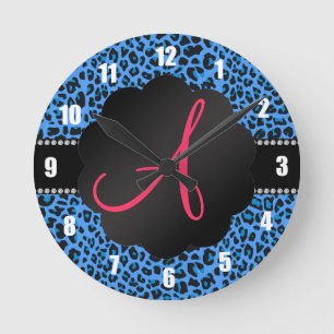 Monogram blue leopard pattern runde wanduhr